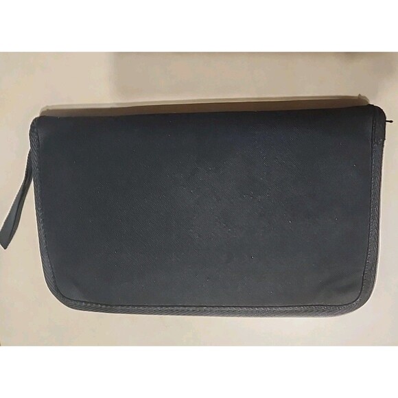 Seattle Seahawks CD DVD Blu-ray Disc Storage Case Holder Zippered 48 - Picture 3 of 3